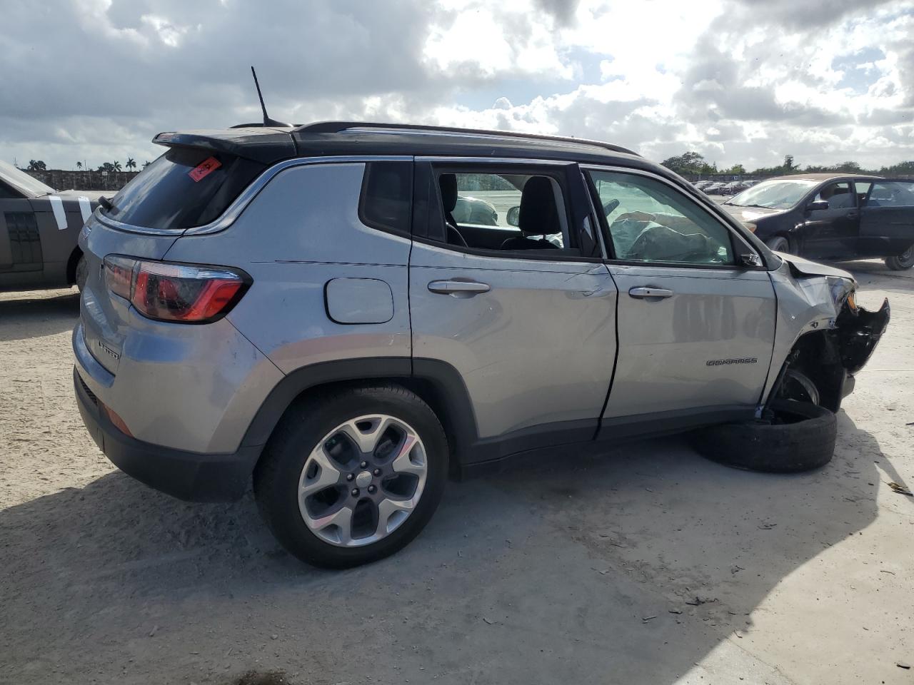 2020 Jeep Compass - Image 3