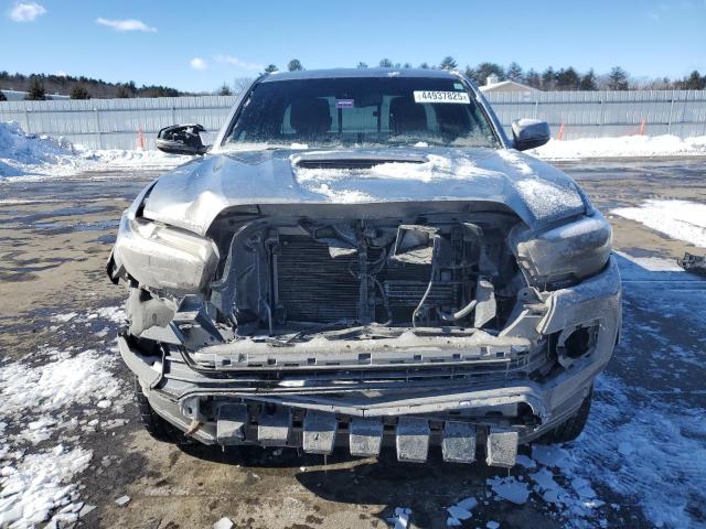  TOYOTA TACOMA 2018 Silver