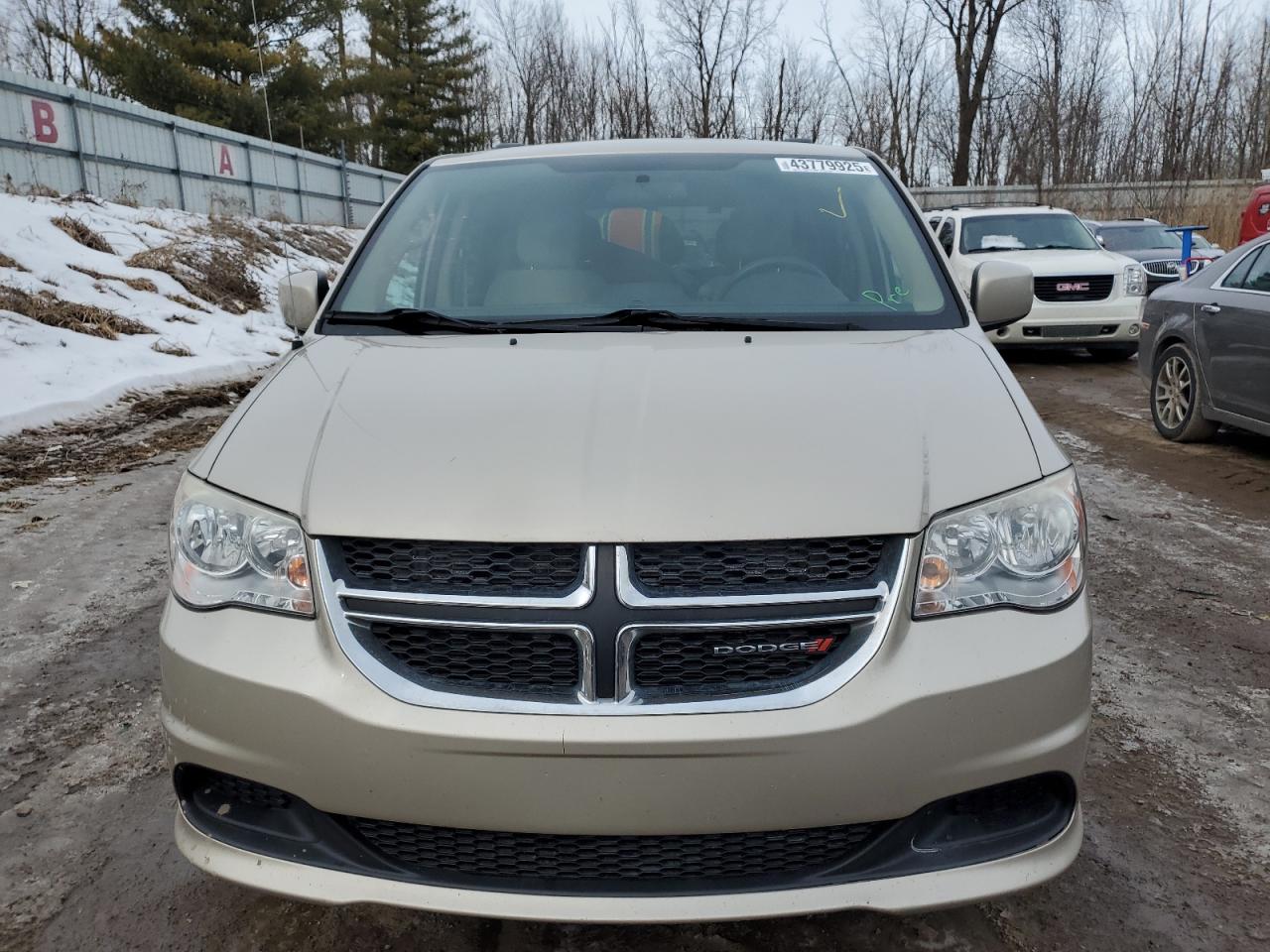 2013 Dodge Caravan - Image 5