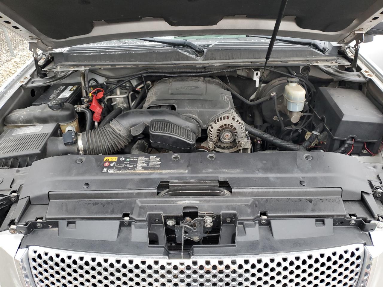 2013 GMC Yukon - Image 12
