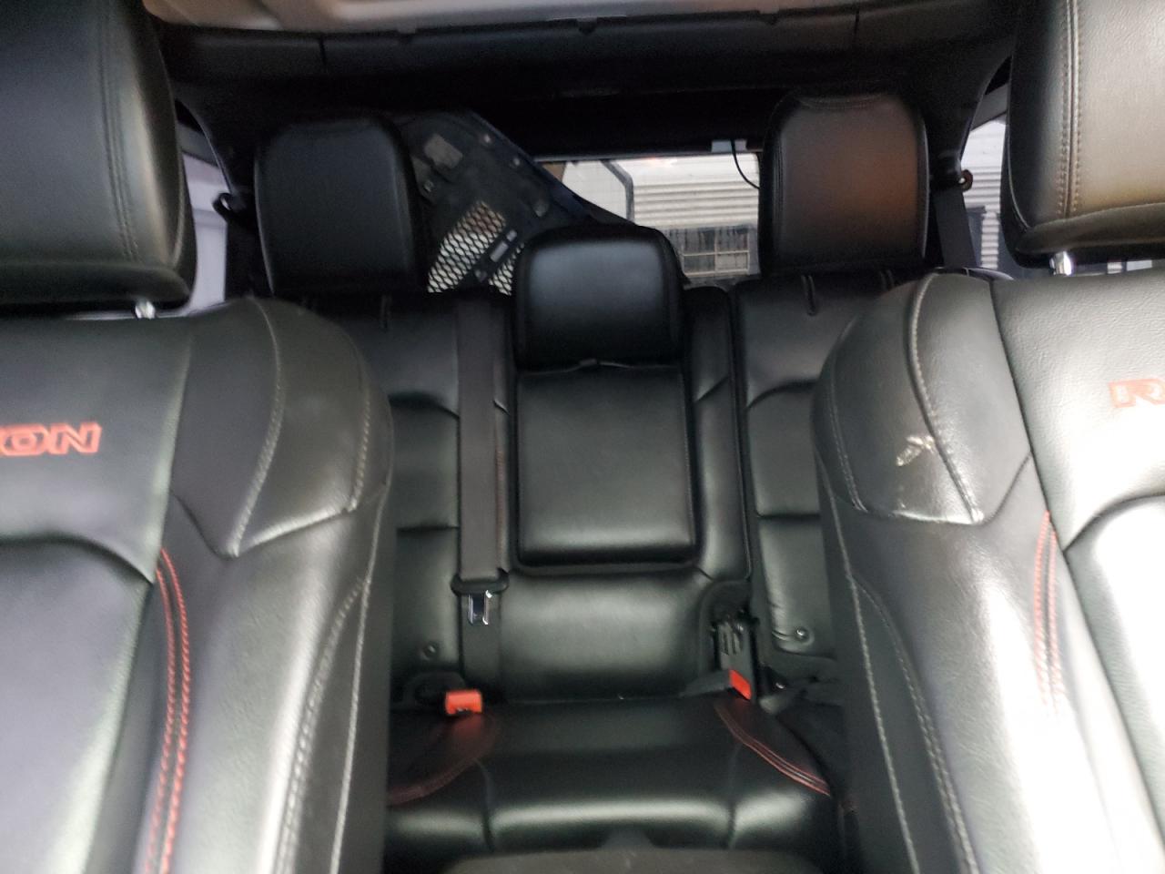 2018 Jeep Wrangler - Image 10