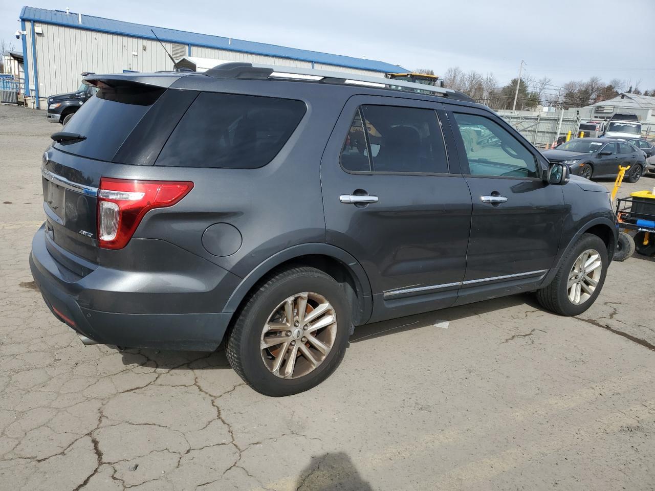 2015 Ford Explorer - Image 3