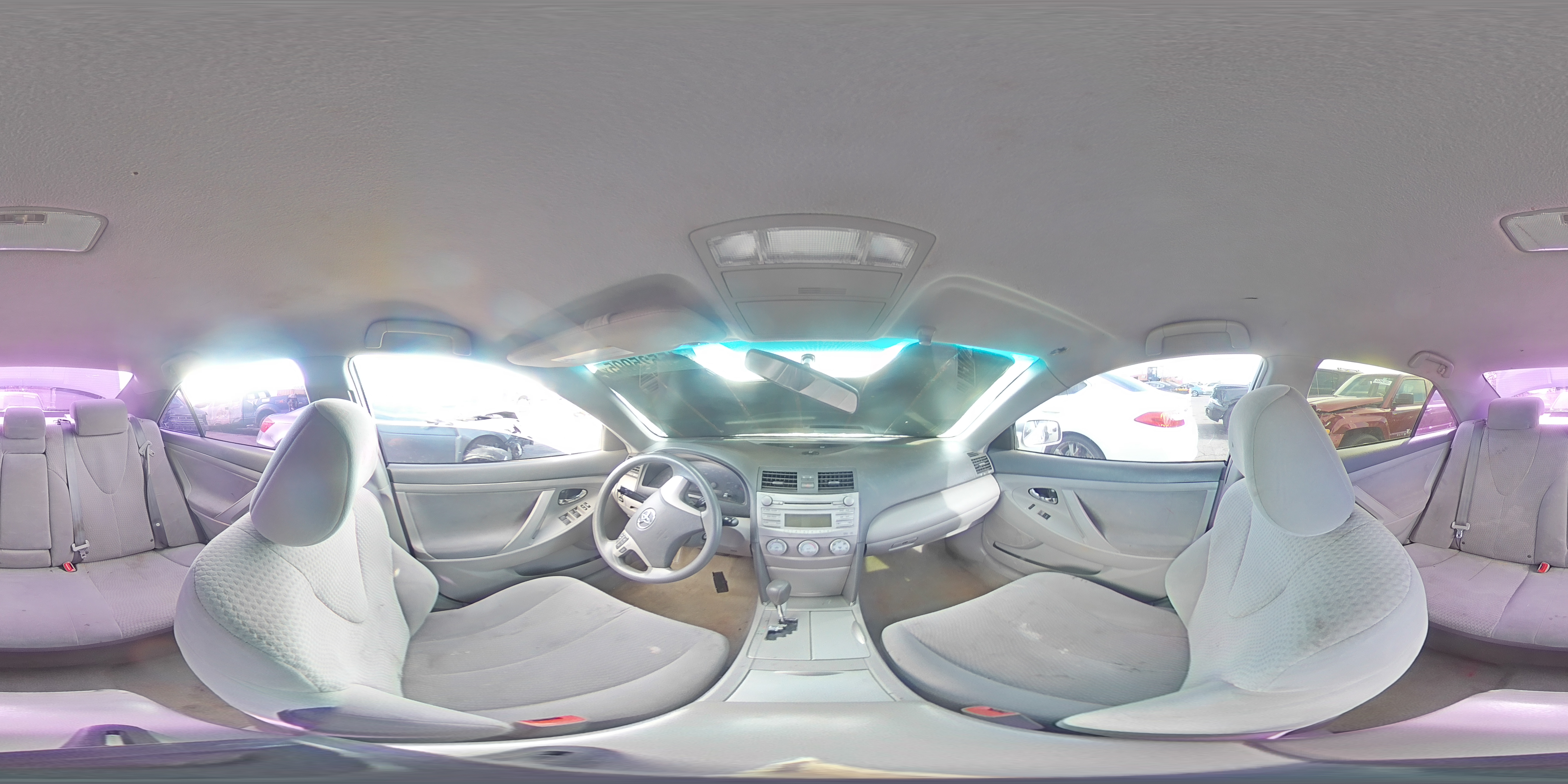 2011 Toyota Camry - Image 13