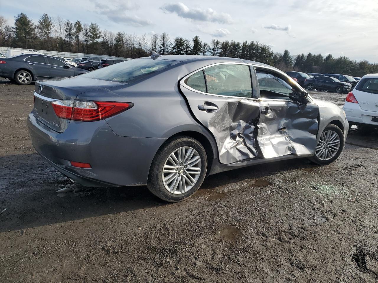 2014 Lexus ES - Image 3