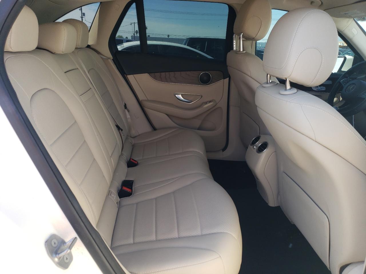 2019 Mercedes-Benz GLC - Image 11