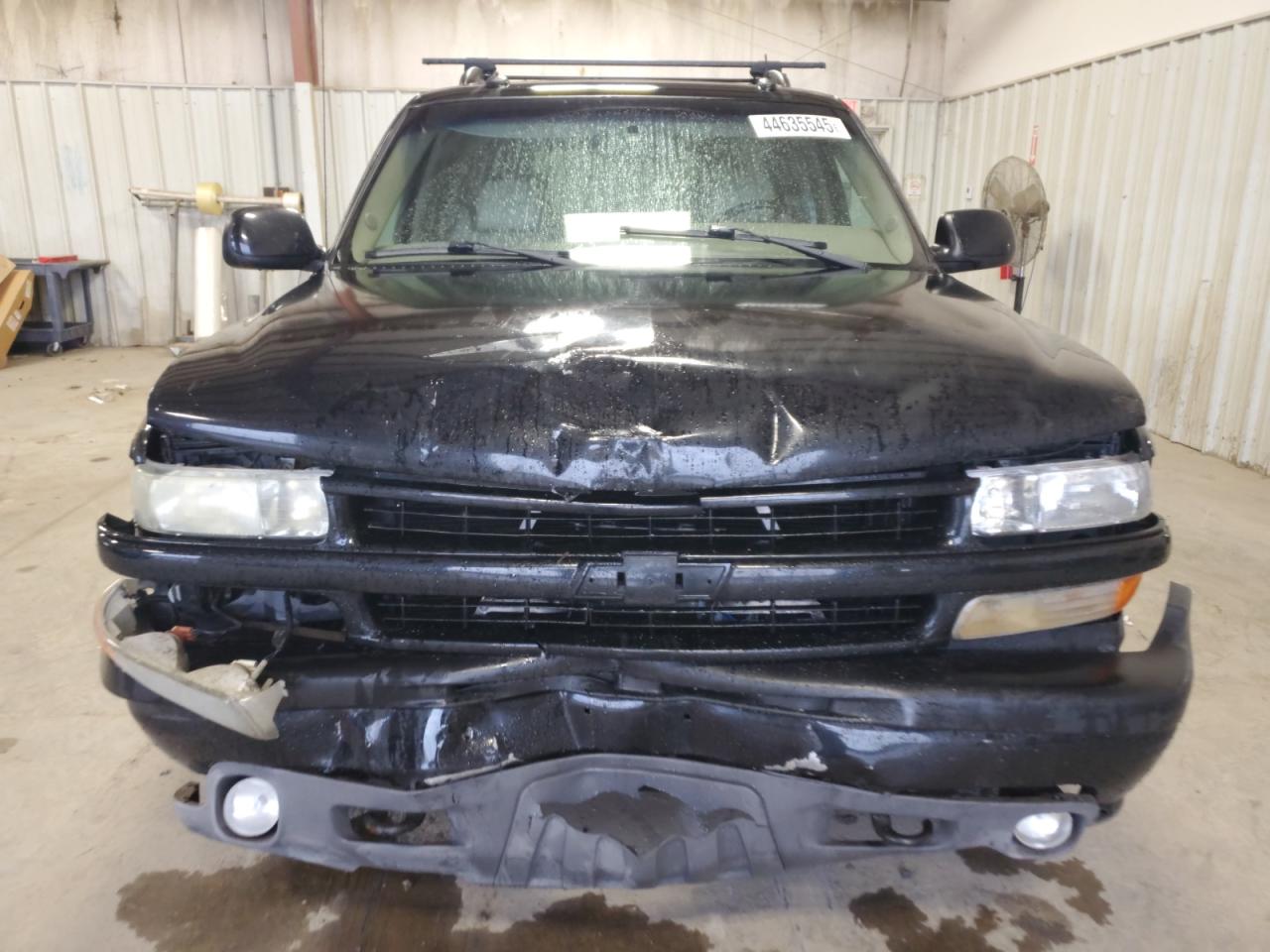 2003 Chevrolet Suburban - Image 5