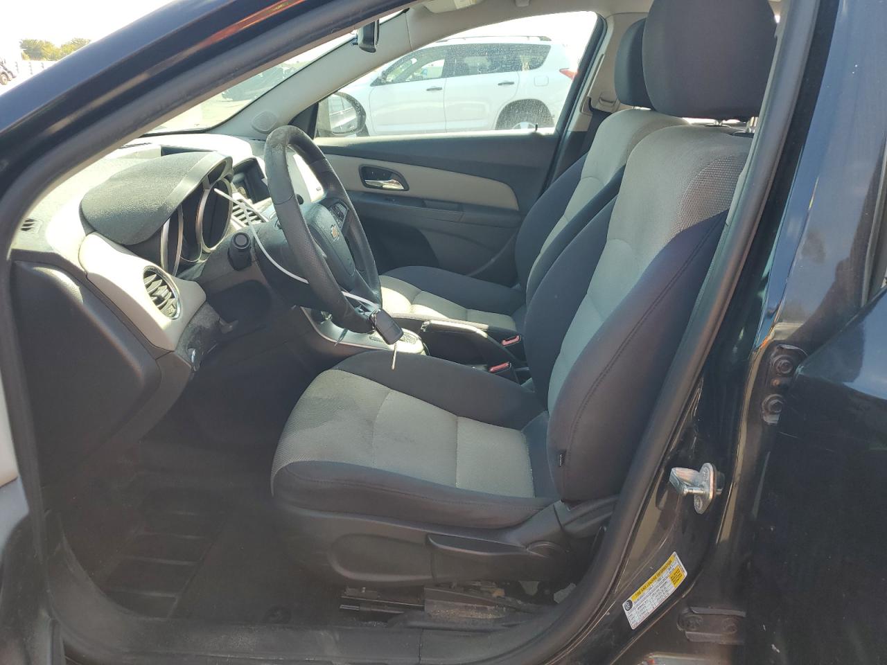2014 Chevrolet Cruze - Image 7