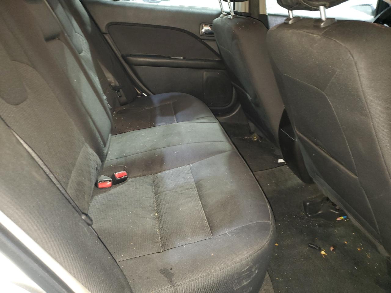 2012 Ford Fusion - Image 11