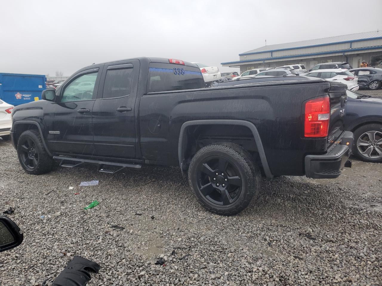 2017 GMC Sierra - Image 2