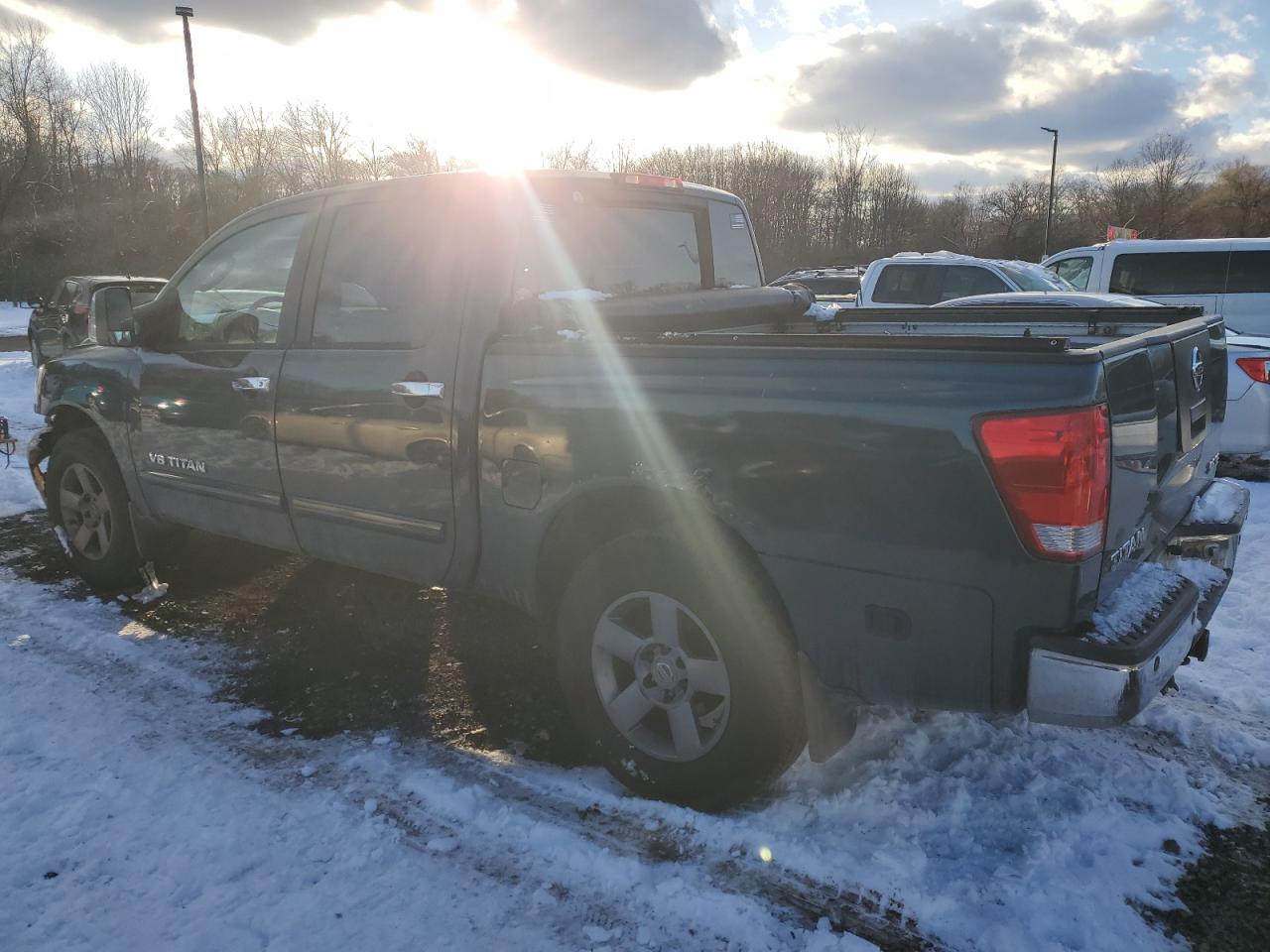 2005 Nissan Titan - Image 2