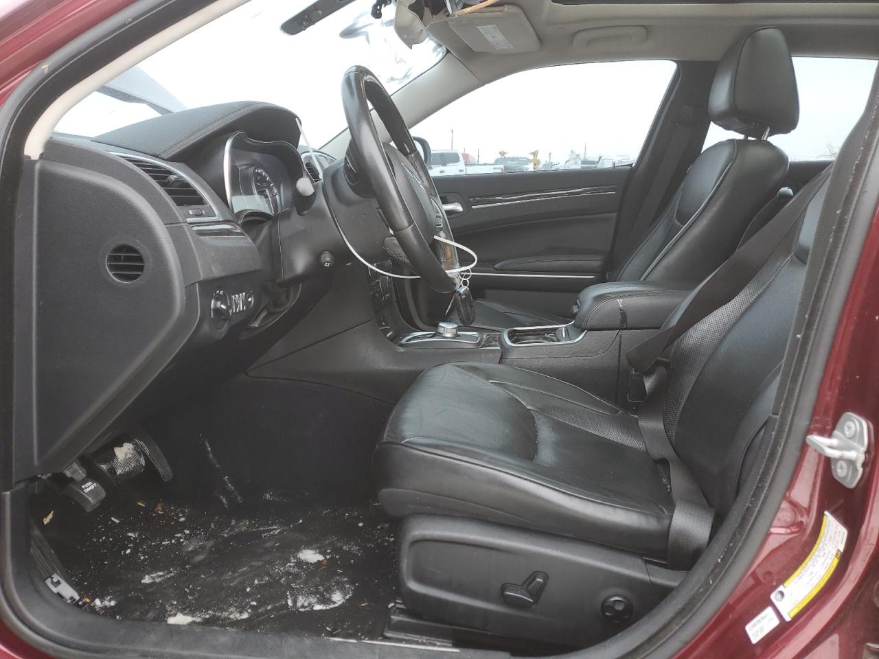 2019 Chrysler 300 - Image 7