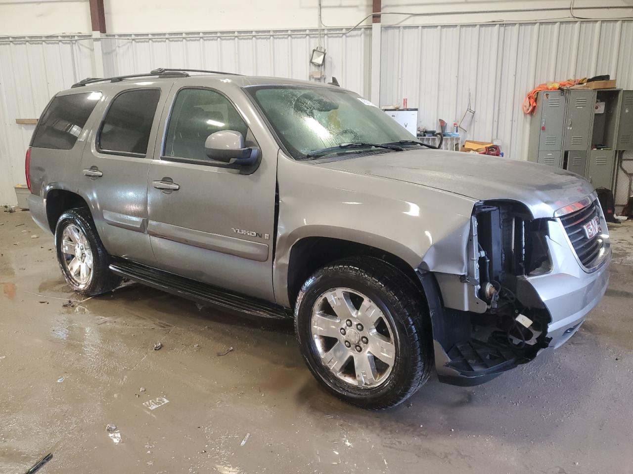 2007 GMC Yukon - Image 4