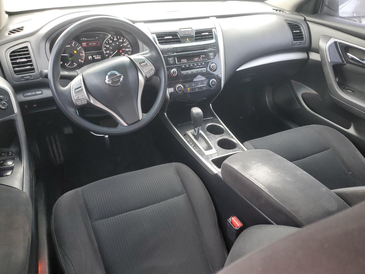 2014 Nissan Altima - Image 8