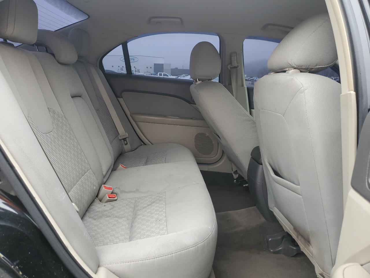 2012 Ford Fusion - Image 10