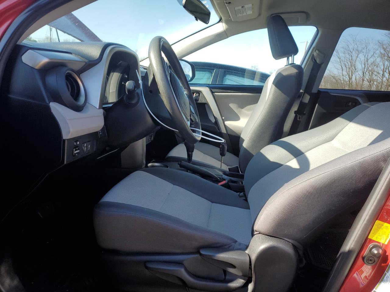 2015 Toyota RAV 4 - Image 7