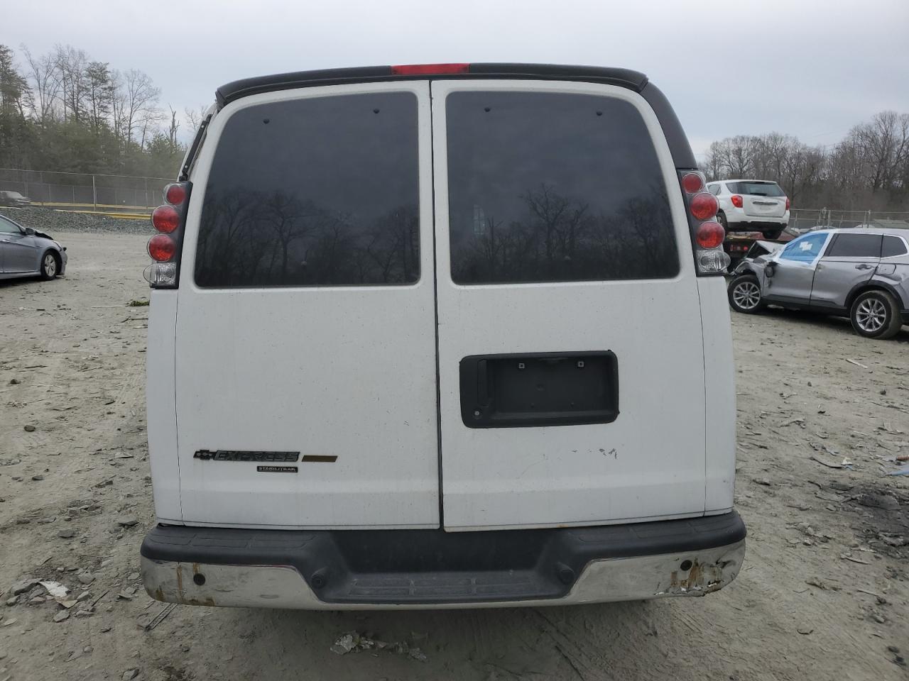 2014 Chevrolet Express - Image 6