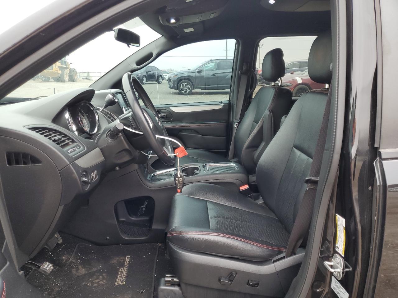 2016 Dodge Caravan - Image 7