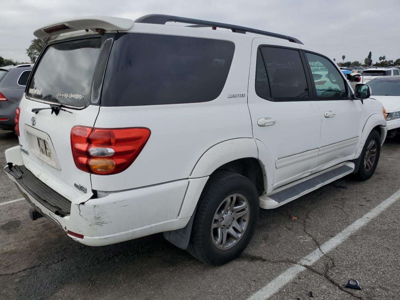 2004 Toyota Sequoia - Image 3