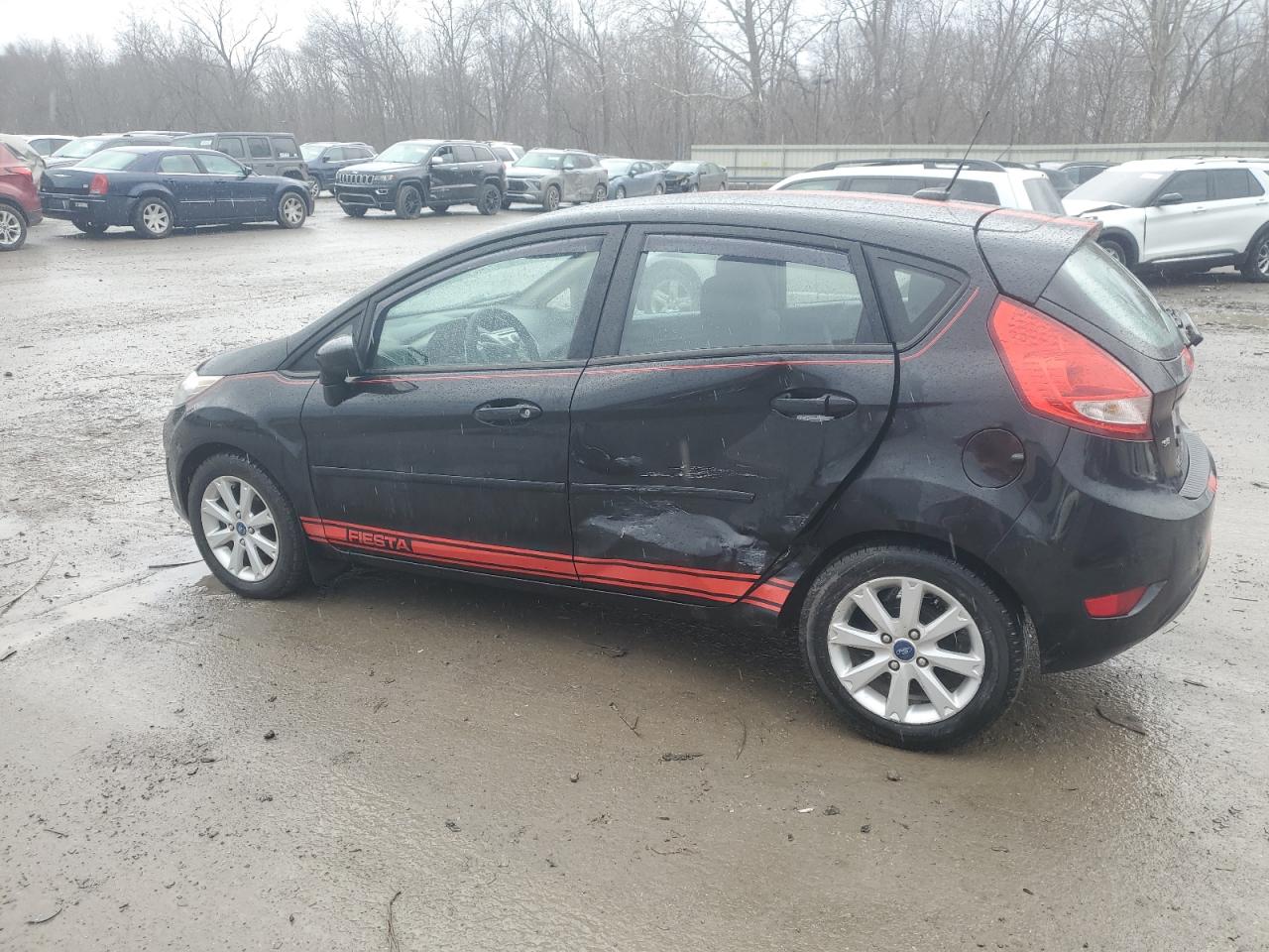 2012 Ford Fiesta - Image 2