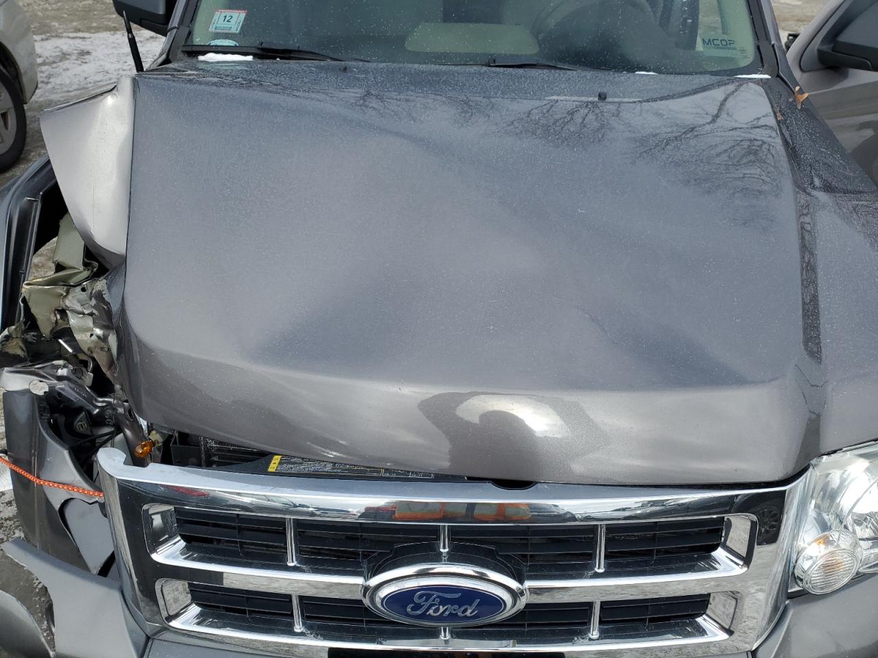 2010 Ford Escape - Image 12