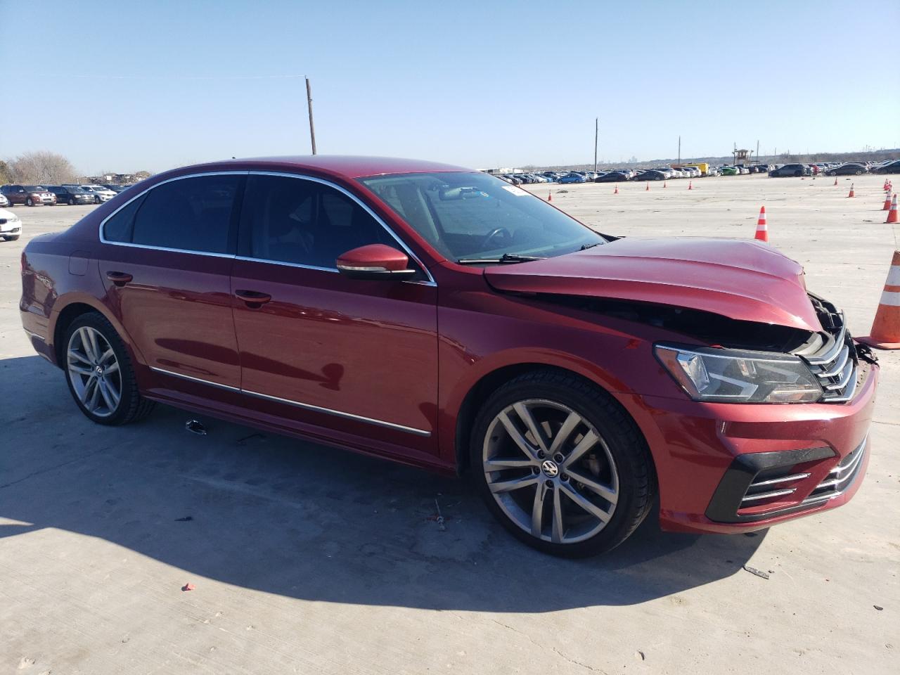 2016 Volkswagen Passat - Image 4