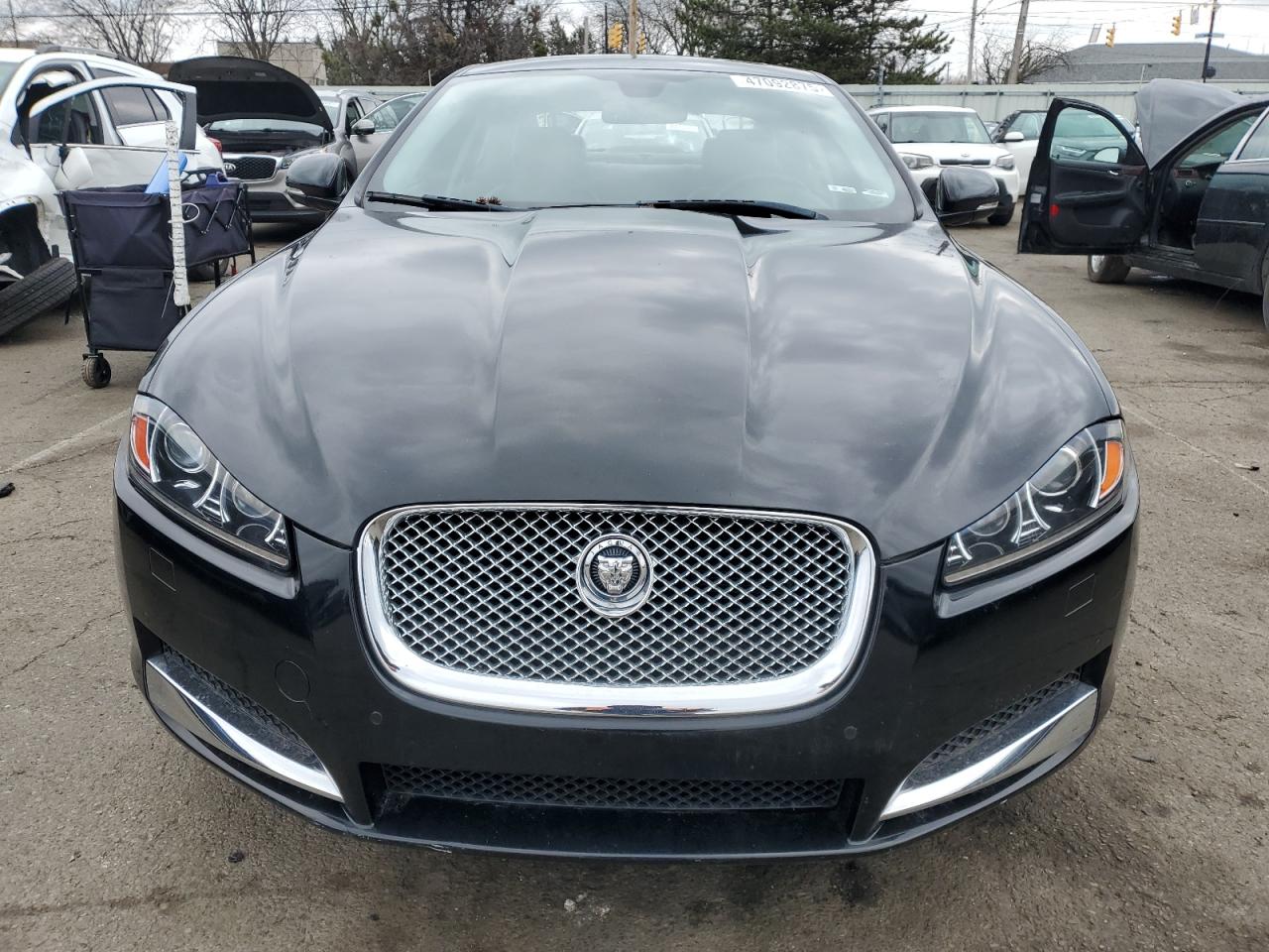 2013 Jaguar XF - Image 5