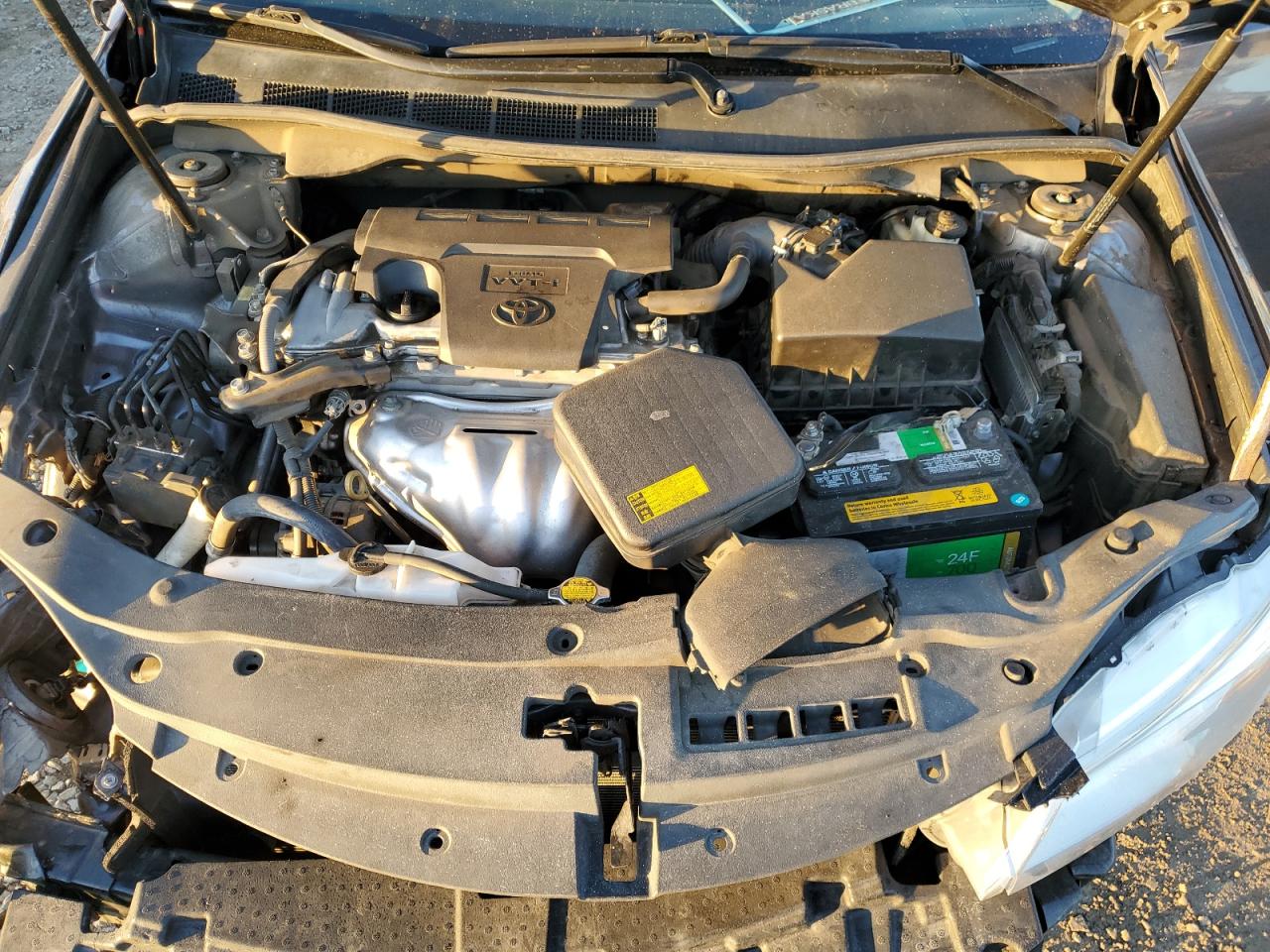 2015 Toyota Camry - Image 11
