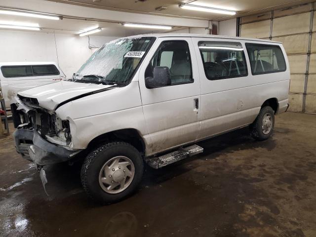 2014 Ford Econoline E350 Super Duty Wagon