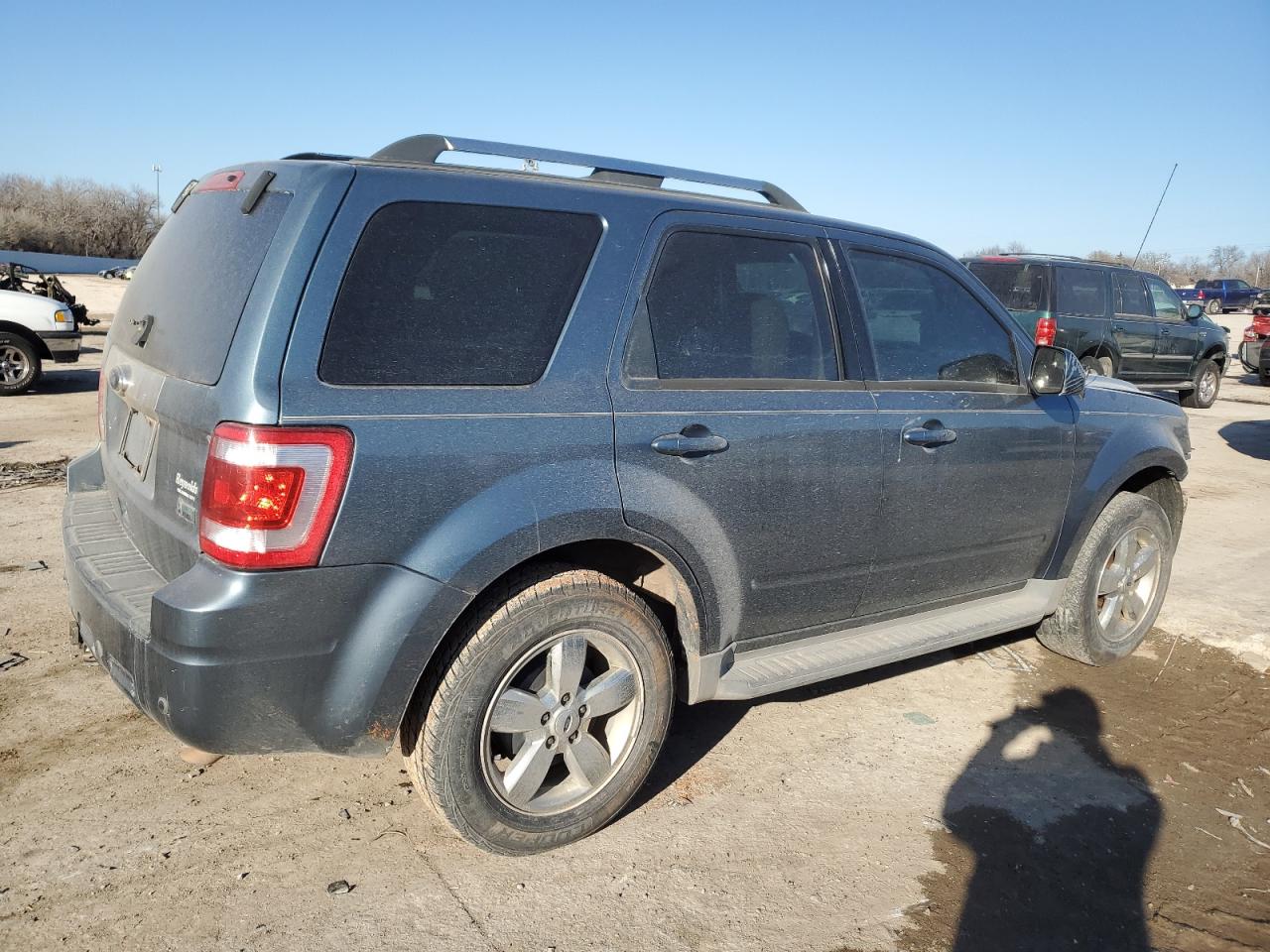 2010 Ford Escape - Image 3