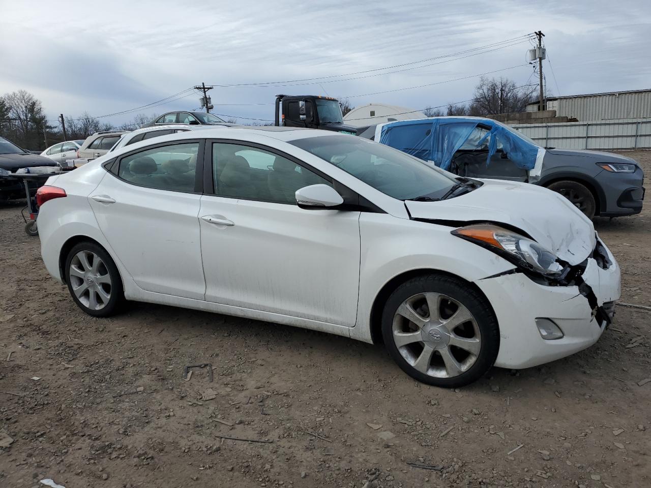 2012 Hyundai Elantra - Image 4