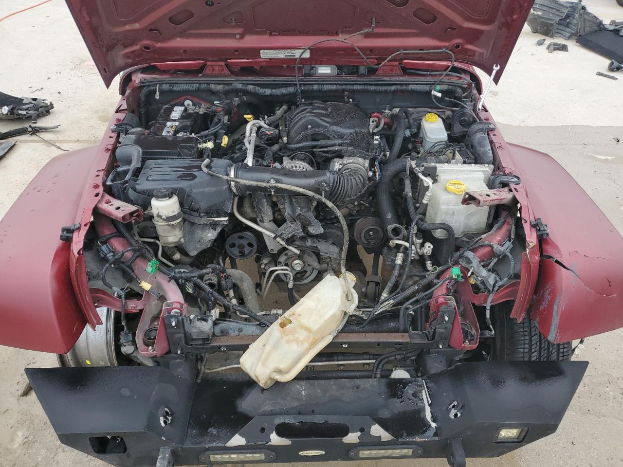 2013 Jeep Wrangler - Image 12