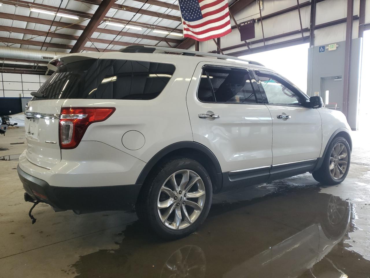 2014 Ford Explorer - Image 3