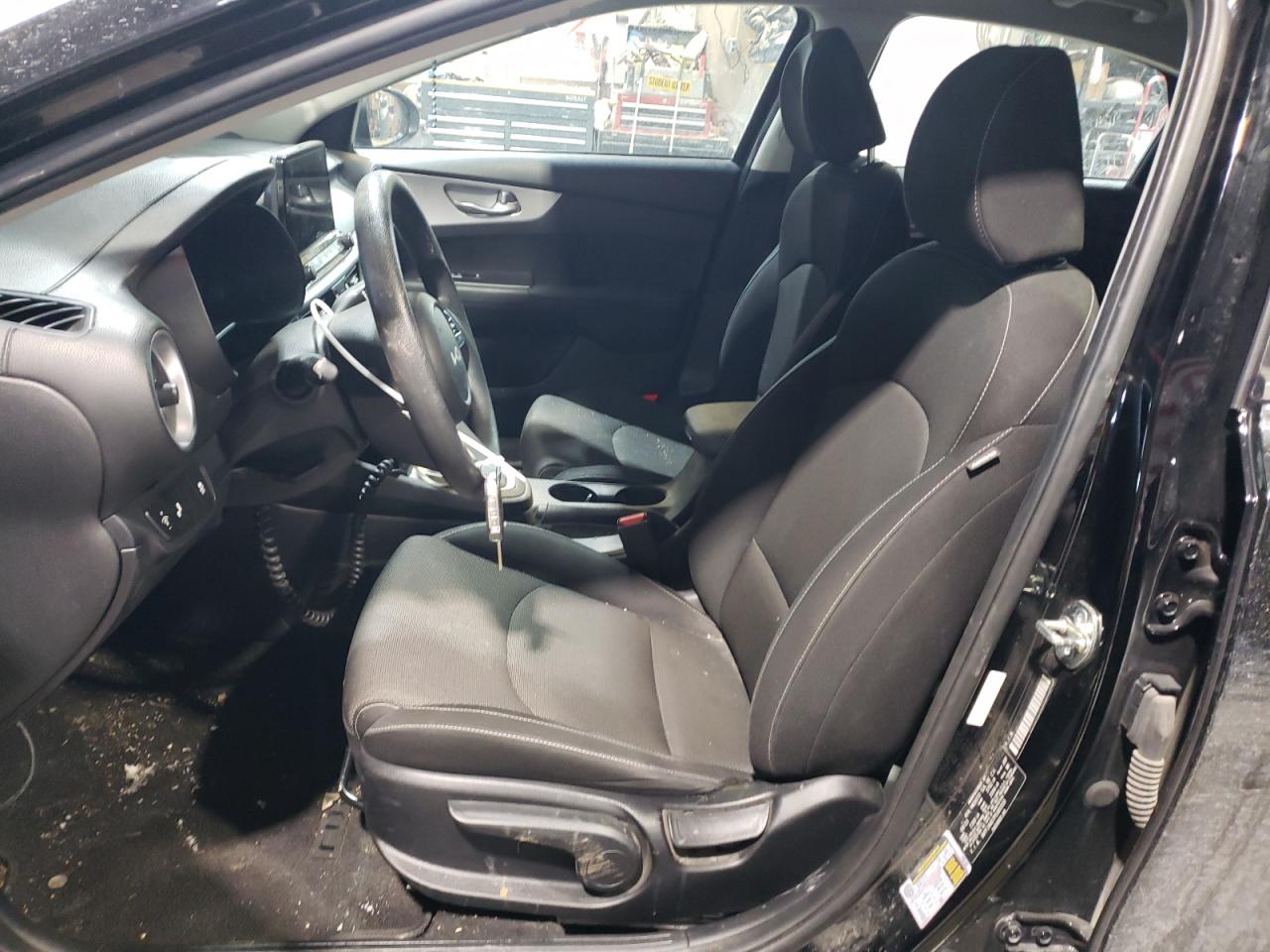 2023 Kia Forte - Image 7