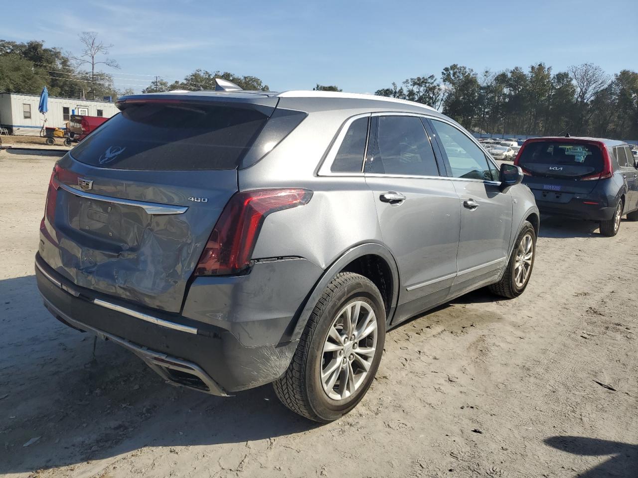 2020 Cadillac XT5 - Image 3