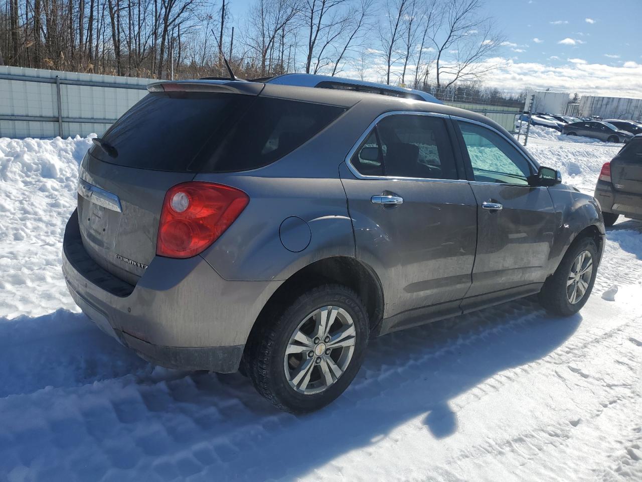 2010 Chevrolet Equinox - Image 3