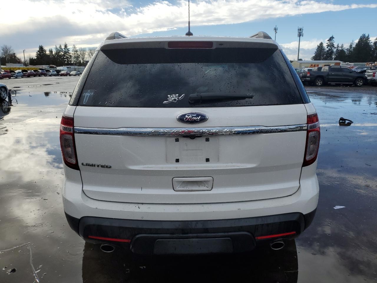 2015 Ford Explorer - Image 6
