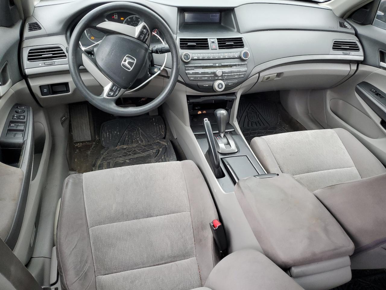 2009 Honda Accord - Image 8