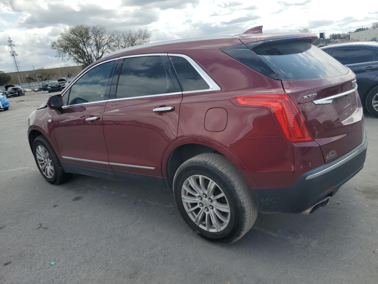 2018 Cadillac XT5 - Image 2