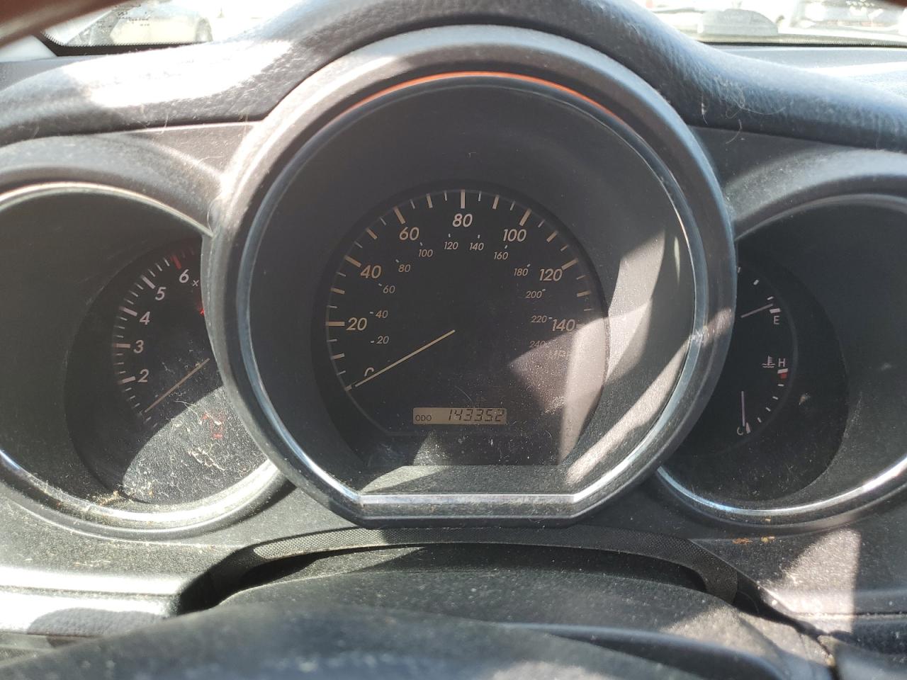 2005 Lexus RX - Image 9