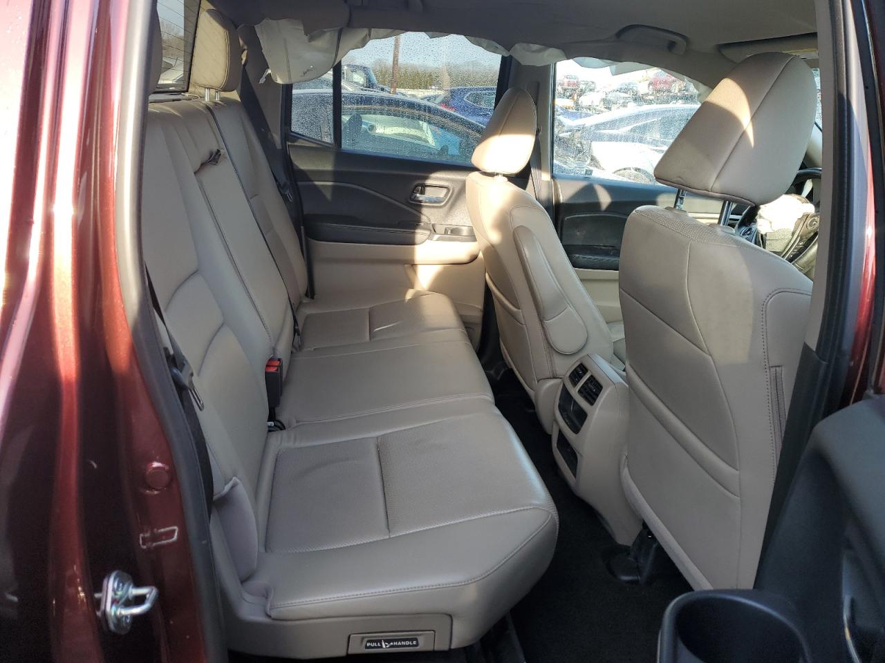 2017 Honda Ridgeline - Image 10