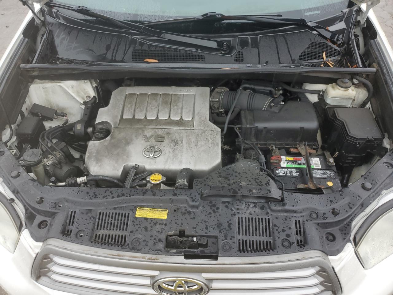 2010 Toyota Highlander - Image 12