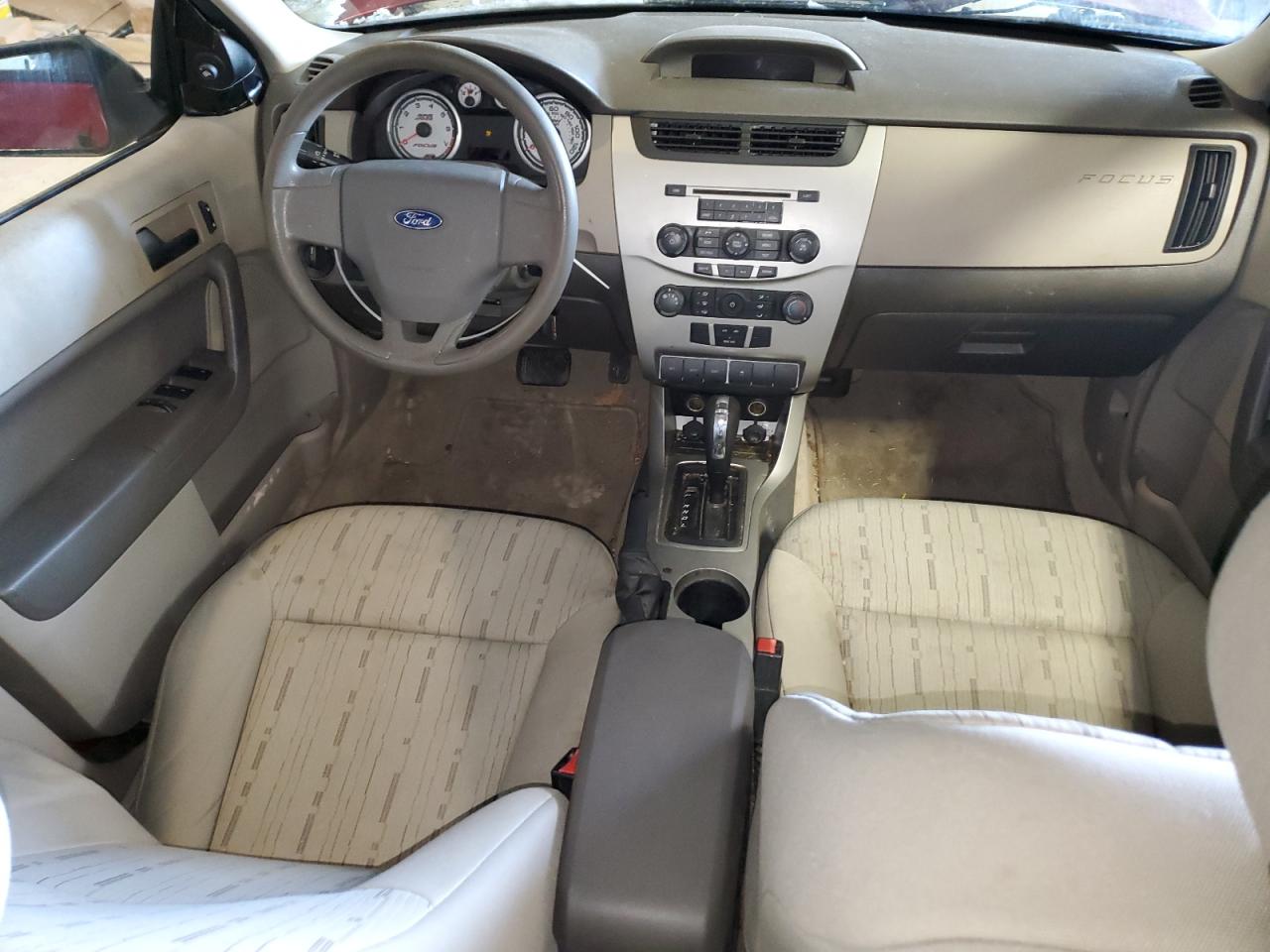 2010 Ford Focus - Image 8