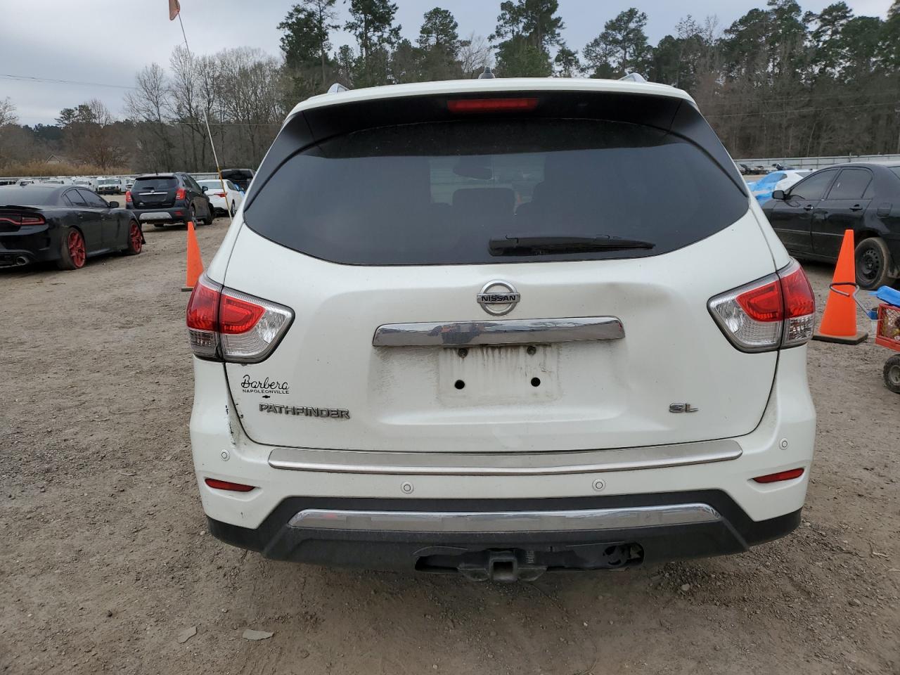 2015 Nissan Pathfinder - Image 6