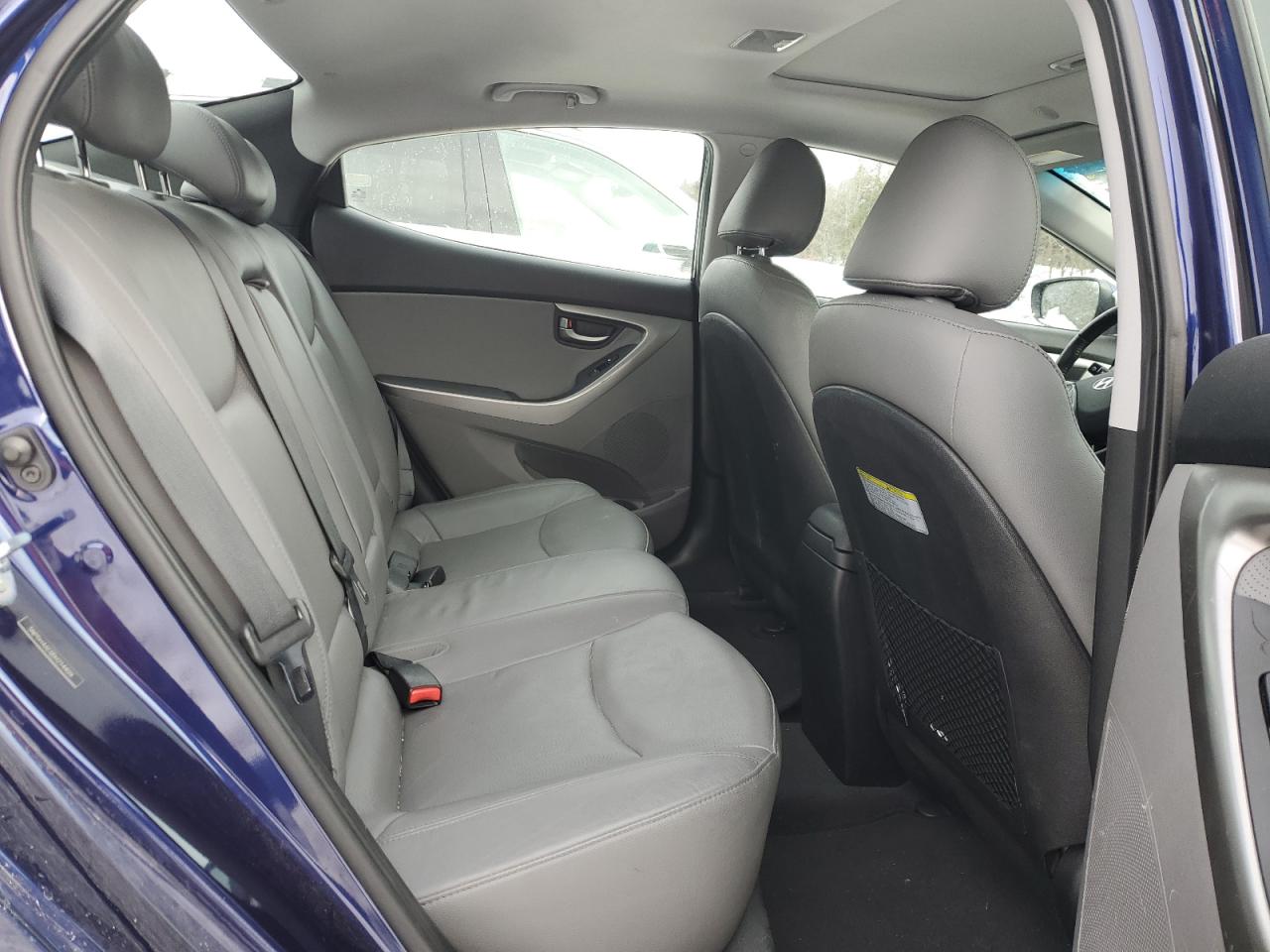 2013 Hyundai Elantra - Image 10