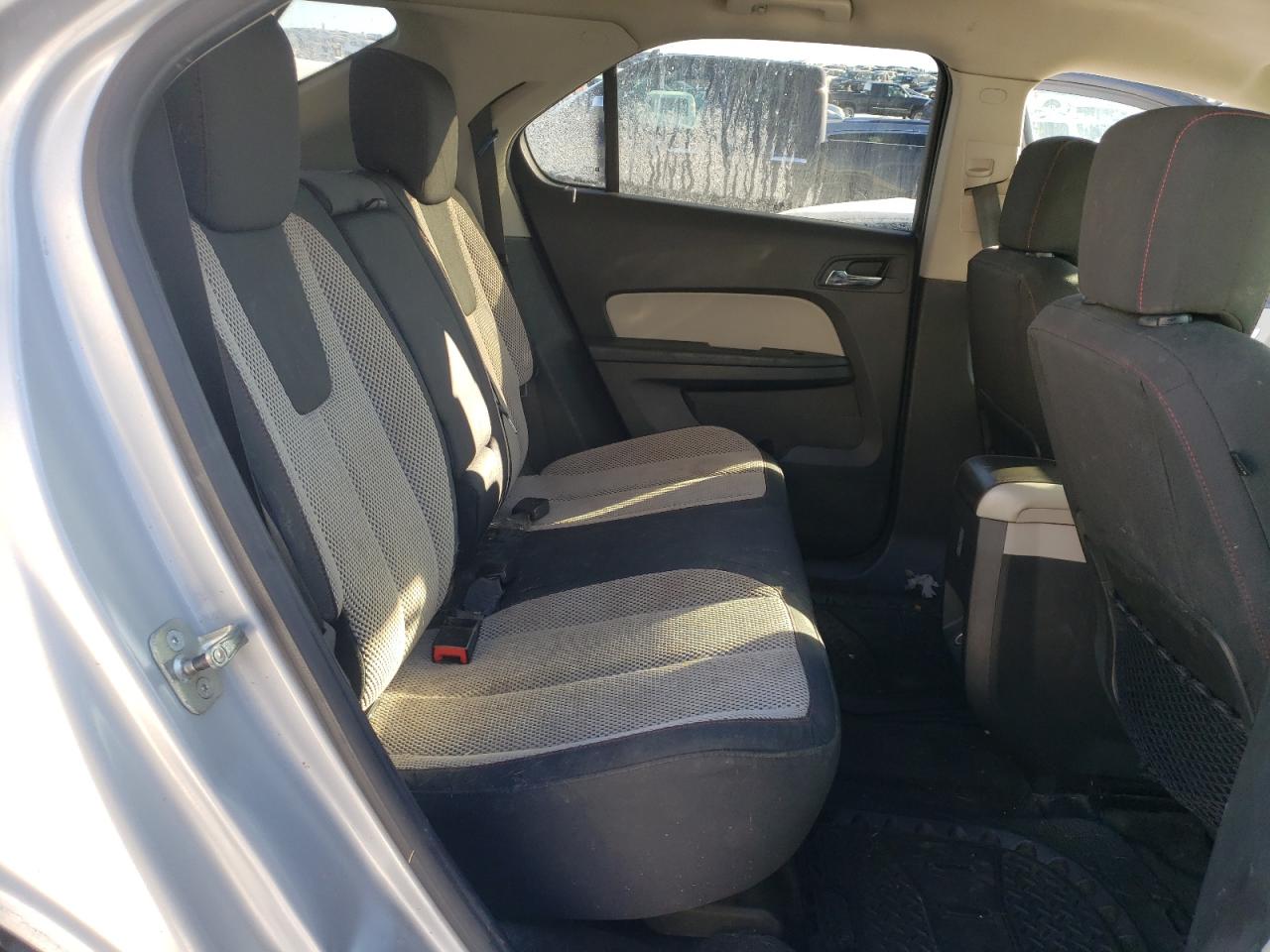 2010 Chevrolet Equinox - Image 11