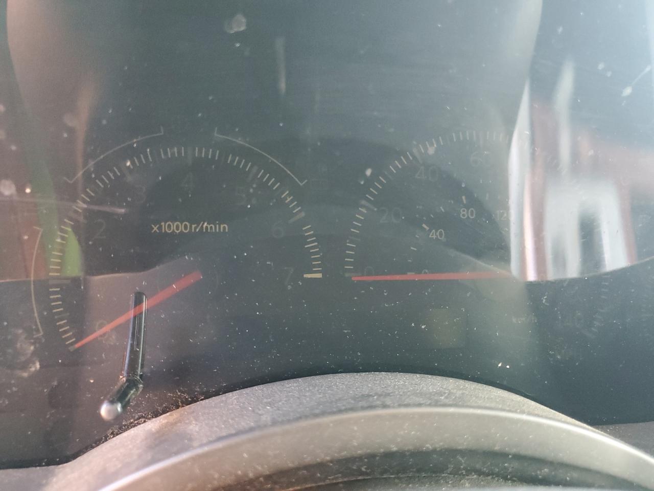 2004 Infiniti QX56 - Image 9