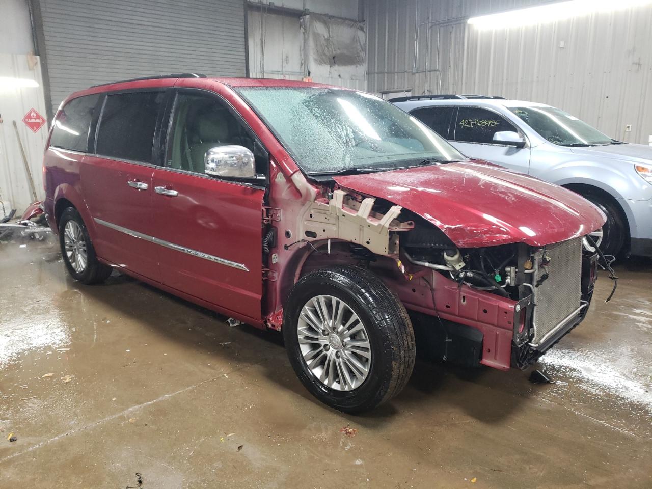2016 Chrysler Town & Country - Image 4