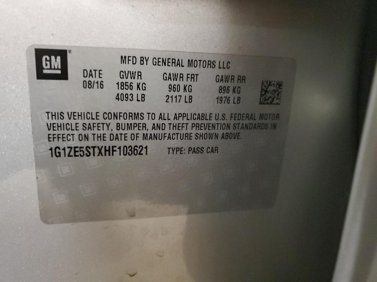 2017 Chevrolet Malibu - Image 13