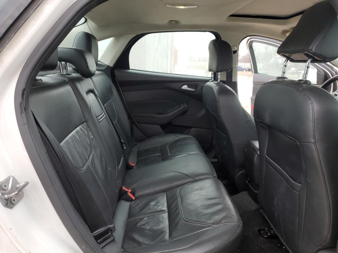 2015 Ford Focus - Image 11