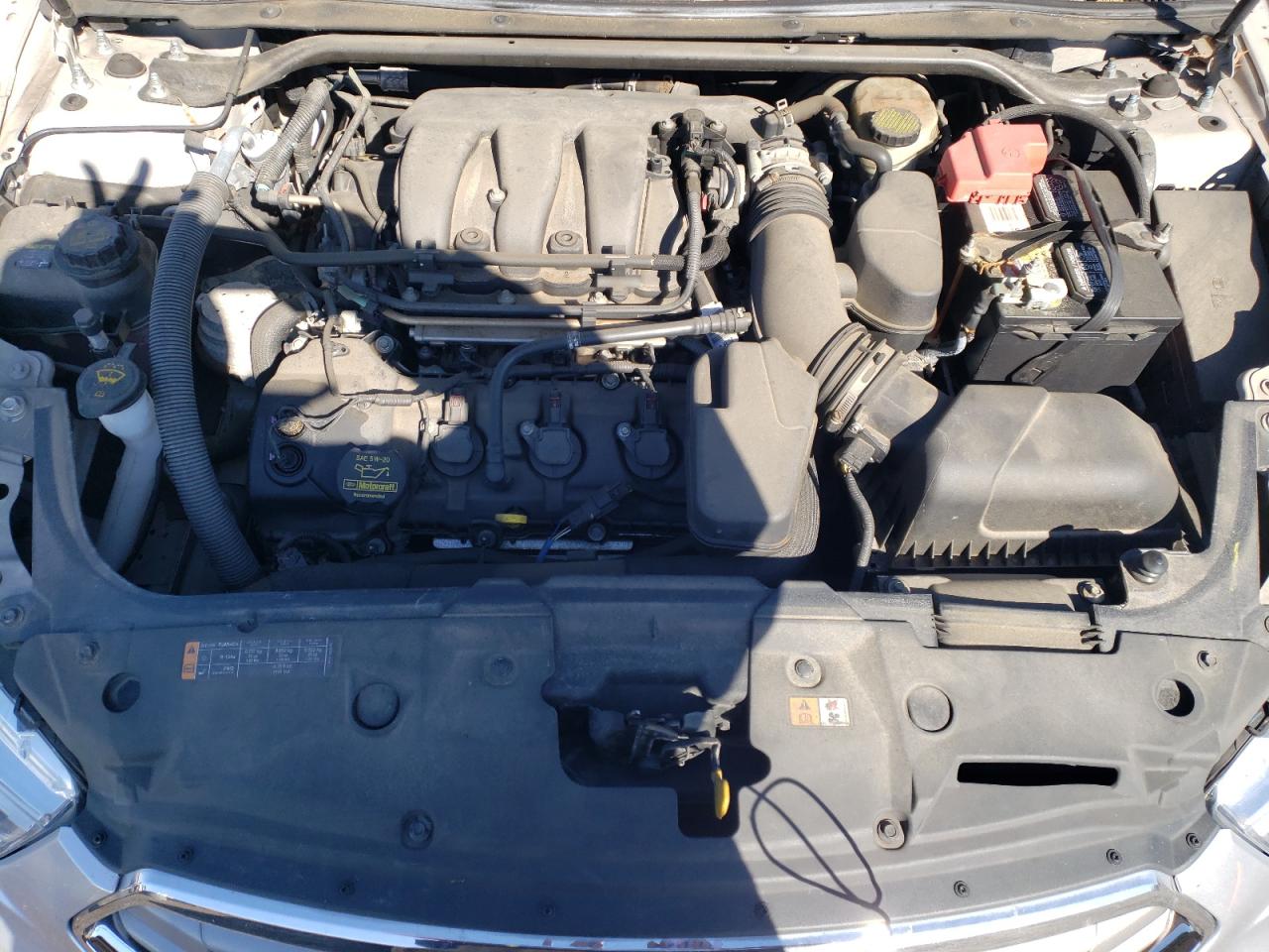 2013 Ford Taurus - Image 11